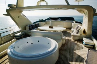 OUZO PALACE - Upper Deck Jacuzzi